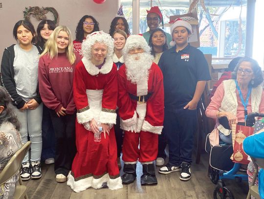 Youth Task Force spends holidays with seniors