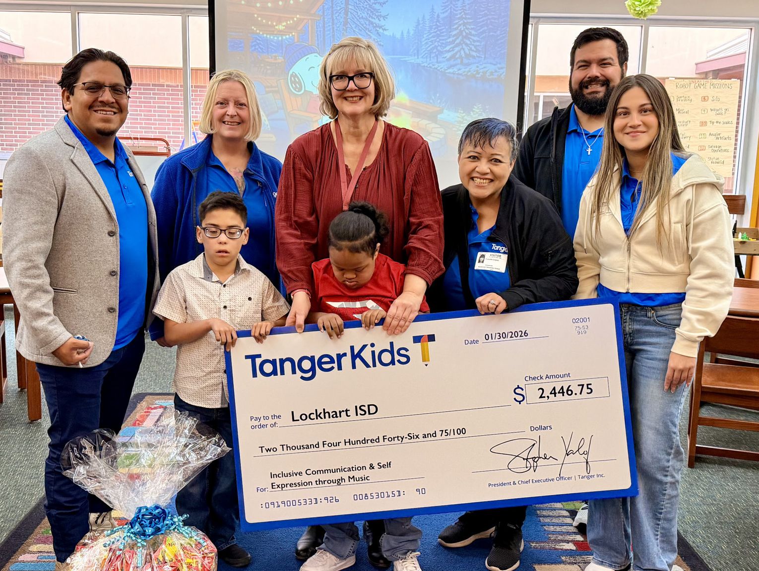 Hays schools receive grants from Tanger Outlets San Marcos