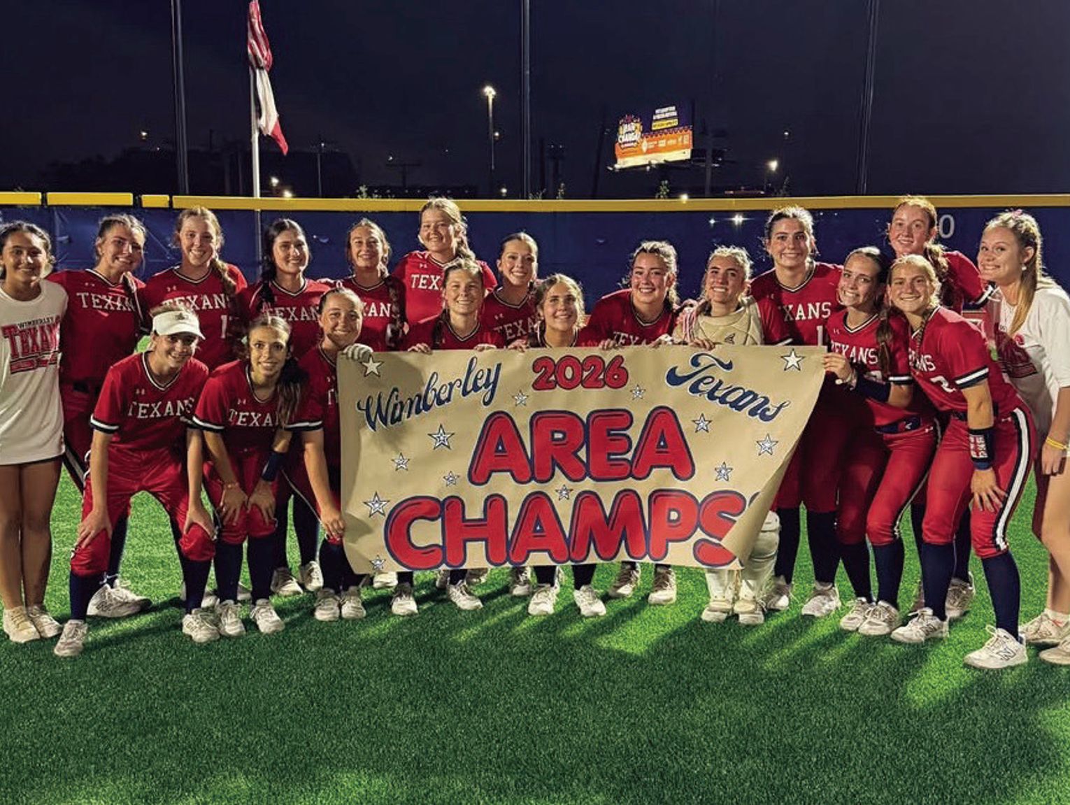 Texans rally in seventh to beat Devine