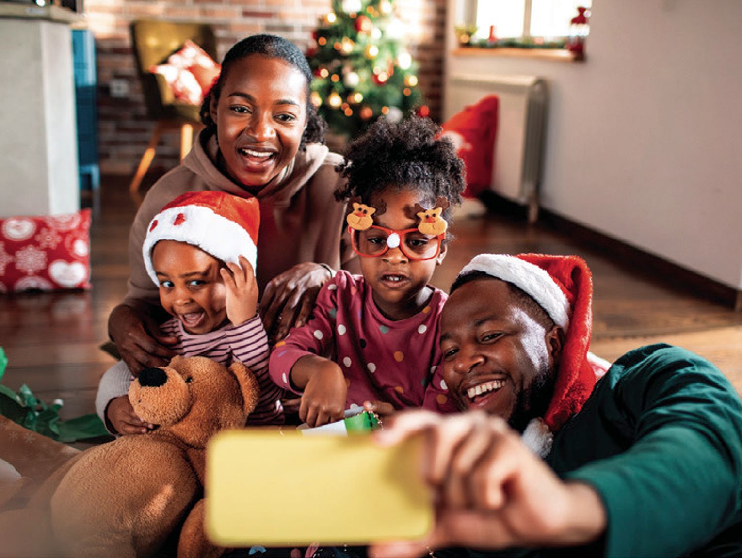 Tips To Make Overnight Stays Fun For Kids This Holiday Season