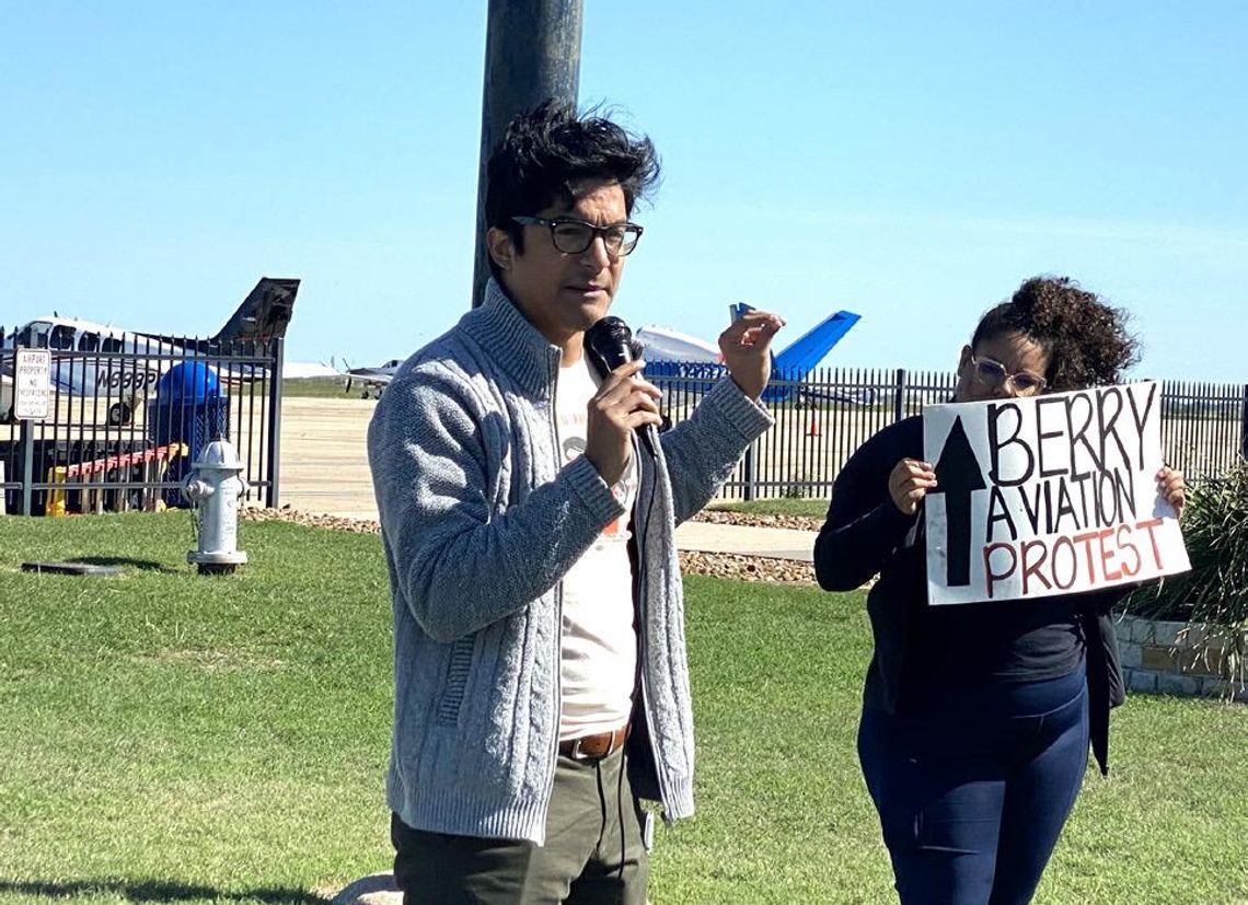 Area activists hold protest at airport to focus on migrants