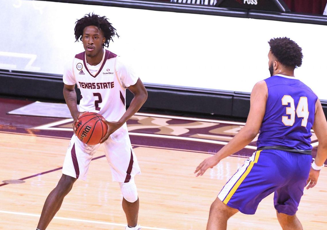 Asberry receives national Academic Momentum honor