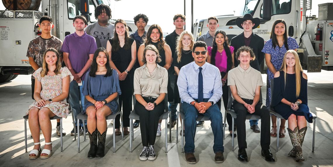 Bluebonnet Electric gives 135 scholarships including 7 SMHS