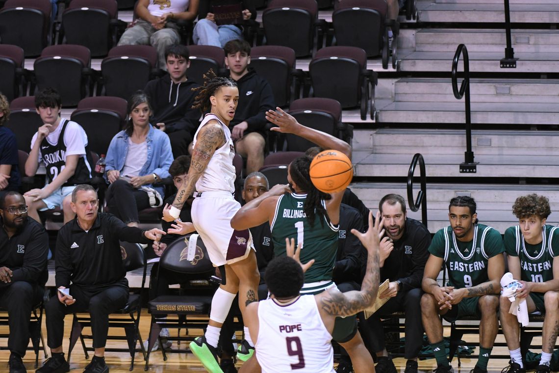 Bobcats blowout Eastern Michigan in season opener