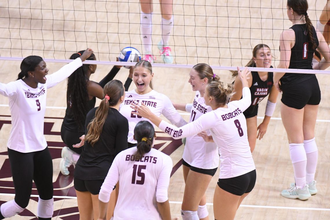 Bobcats bounce back to sweep Cajuns