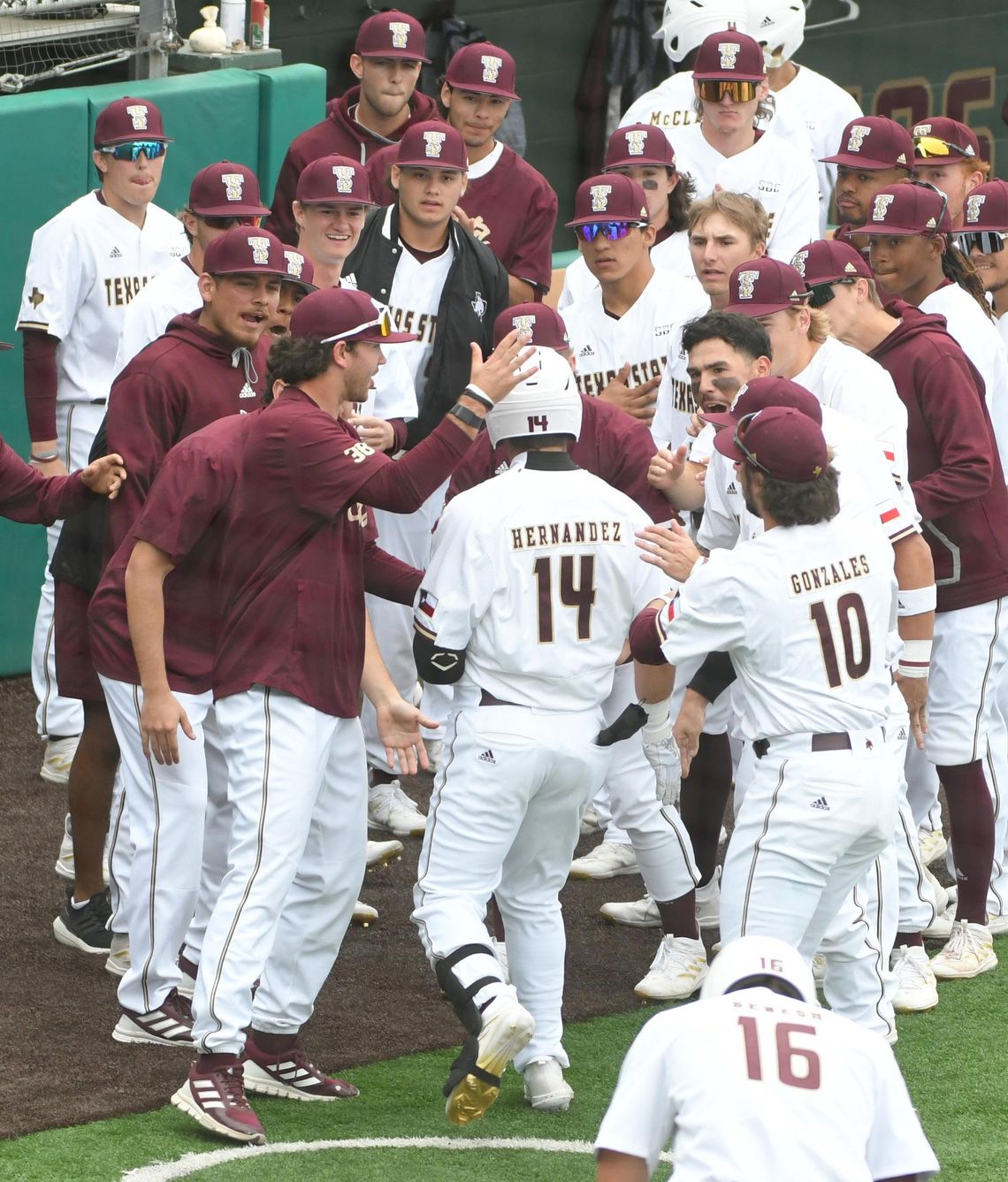 Bobcats drop series against Oral Roberts in 8-4 loss as bats cool