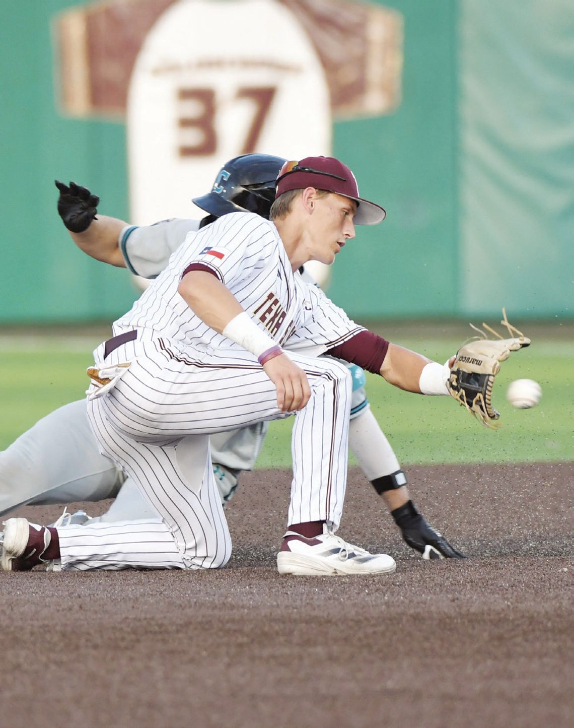 Bobcats drop series opener to James Madison