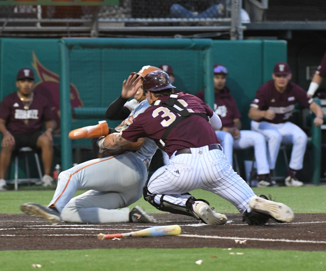 Bobcats fall to No. 2 Texas