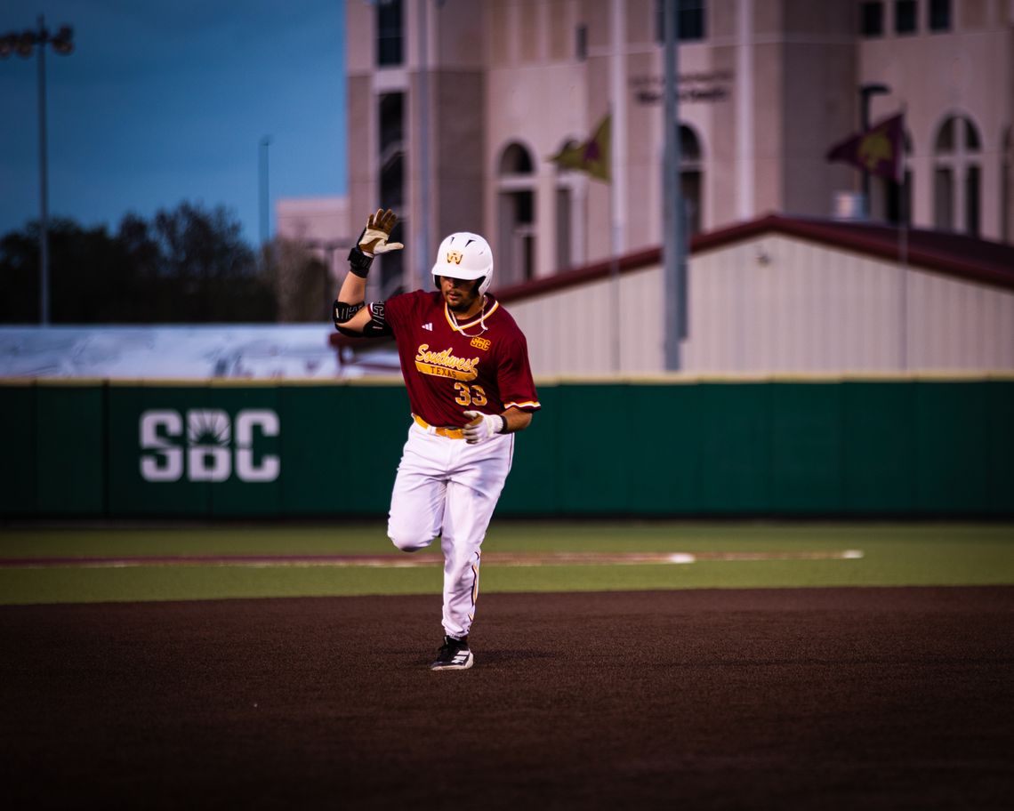 Bobcats outslug Washington State in offensive shootout