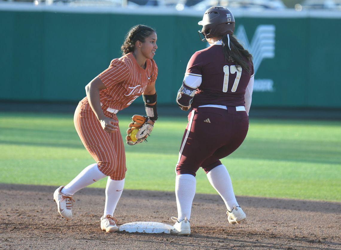 Bobcats push No. 1 Texas to their limit in loss