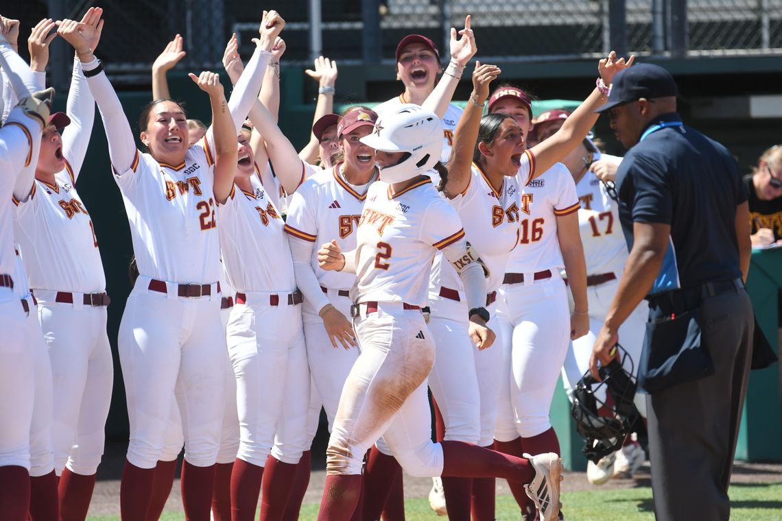 Bobcats run-rule Warhawks to take series Bobcats run-rule Warhawks to take series