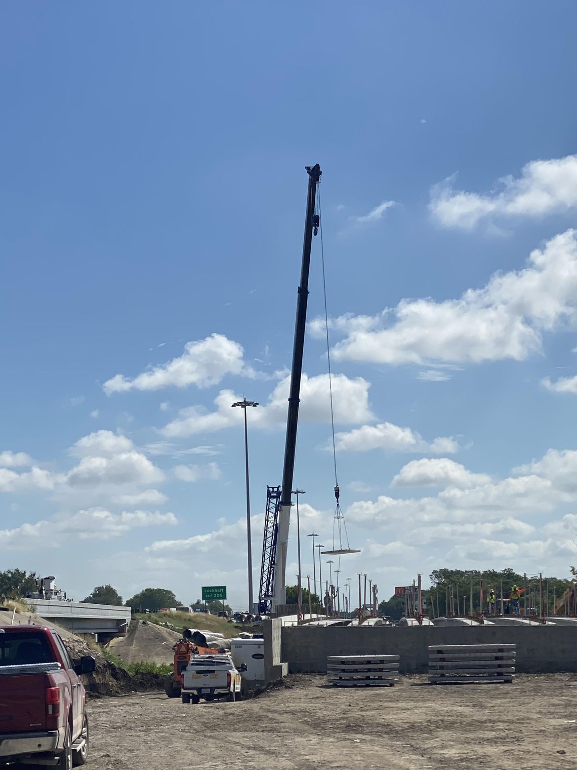 BRIDGE BUILDING: Work continues on northbound I-35 frontage road bridges BRIDGE BUILDING: Work continues on northbound I-35 frontage road bridges