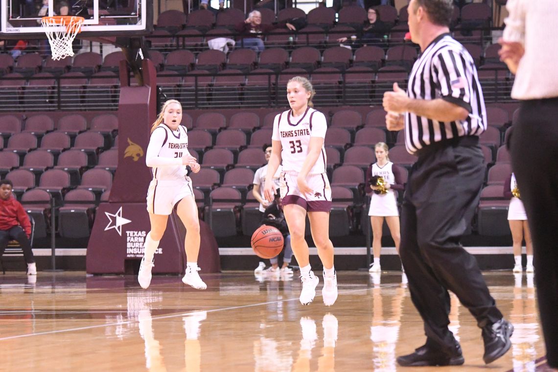 Brooke, Bailey Holle ready for final game at Strahan Arena