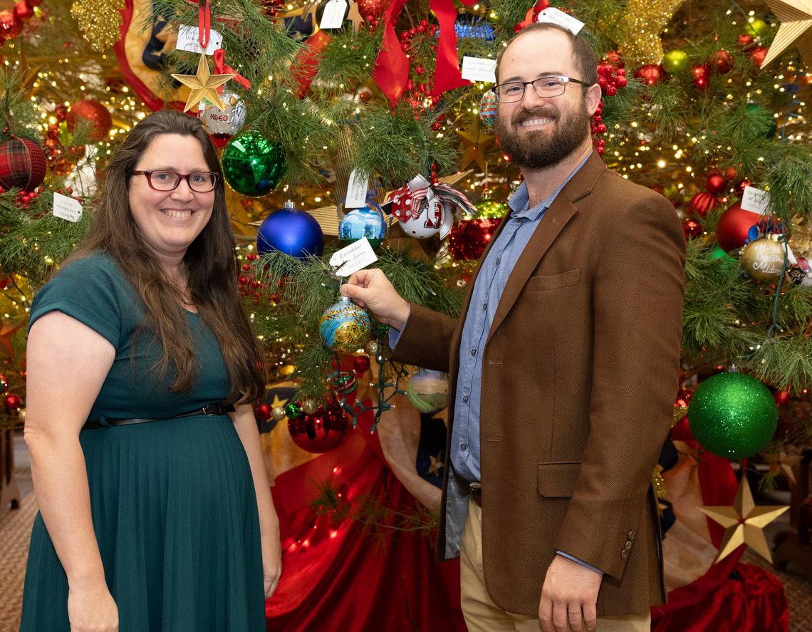 Centro ornament for House chamber celebrates San Marcos