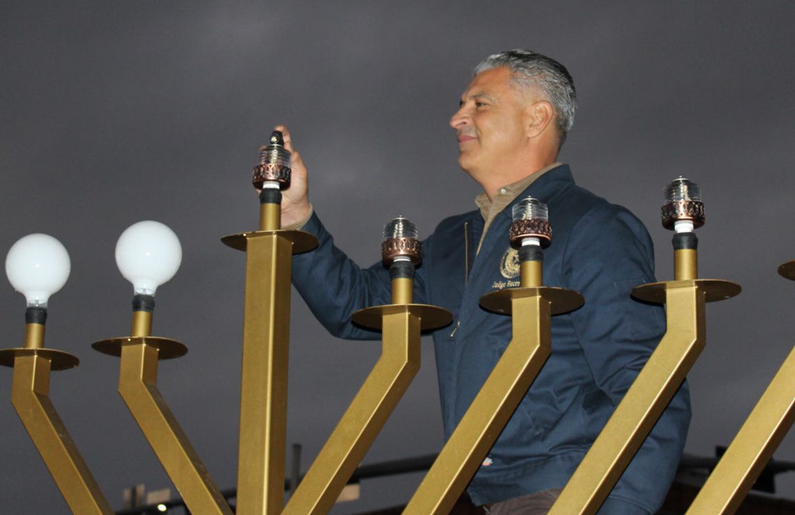 Chabad holds annual Menorah Lighting