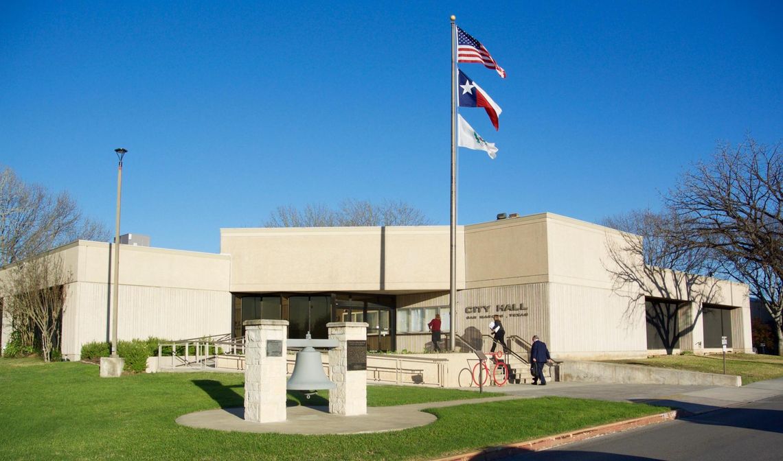 City council to review use of force applications City council to review use of force applications