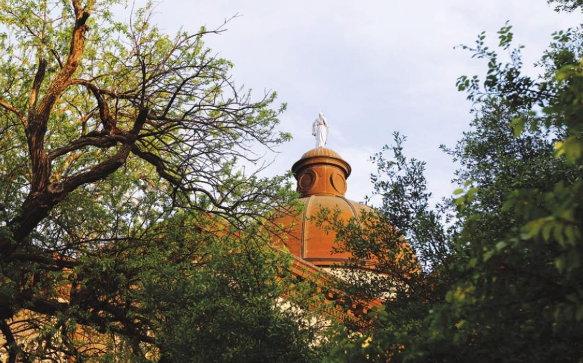 Commissioners move forward with redistricting advisory commission Commissioners move forward with redistricting advisory commission