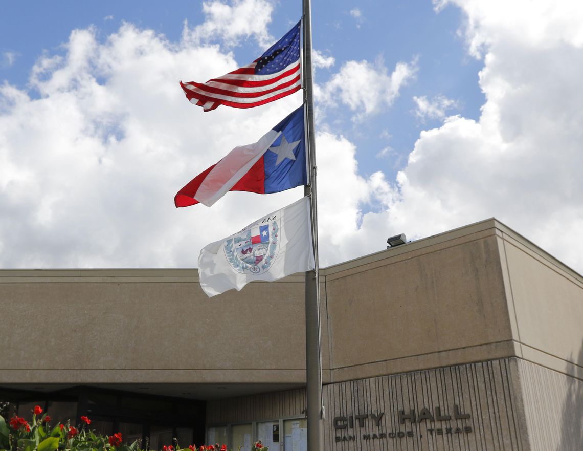 Council approves annexation, delays vote on zoning changes