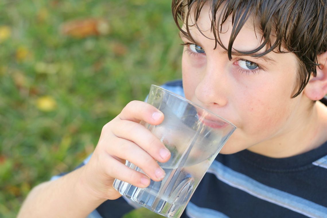 Doctors warn of dehydration as summer temperatures continue rising Doctors warn of dehydration as summer temperatures continue rising