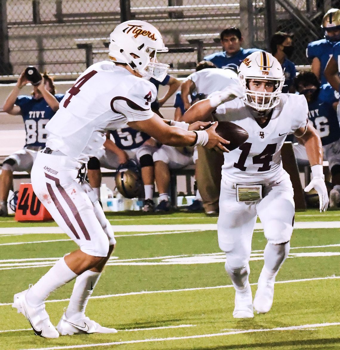 Dripping Springs drops Kerrville Tivy in season opener