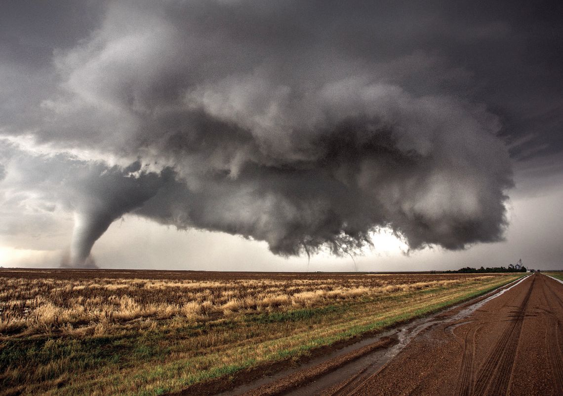 Exploring Nature: Tornadoes Exploring Nature: Tornadoes