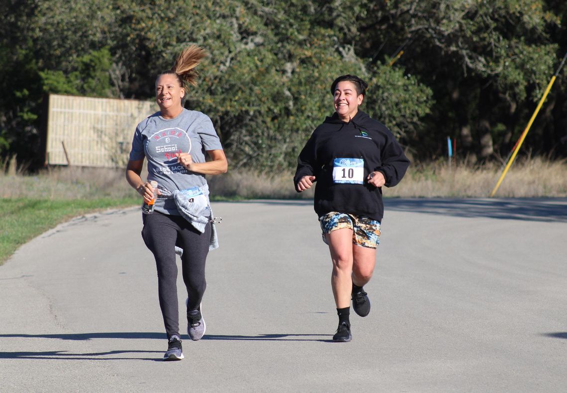 Fill the Sack 5K Run raises funds for food program