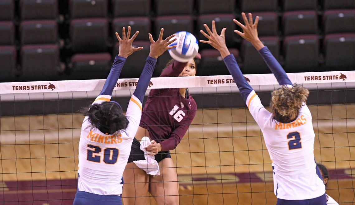 Fitzgerald's 20 kills fuels Texas State's home-opening win