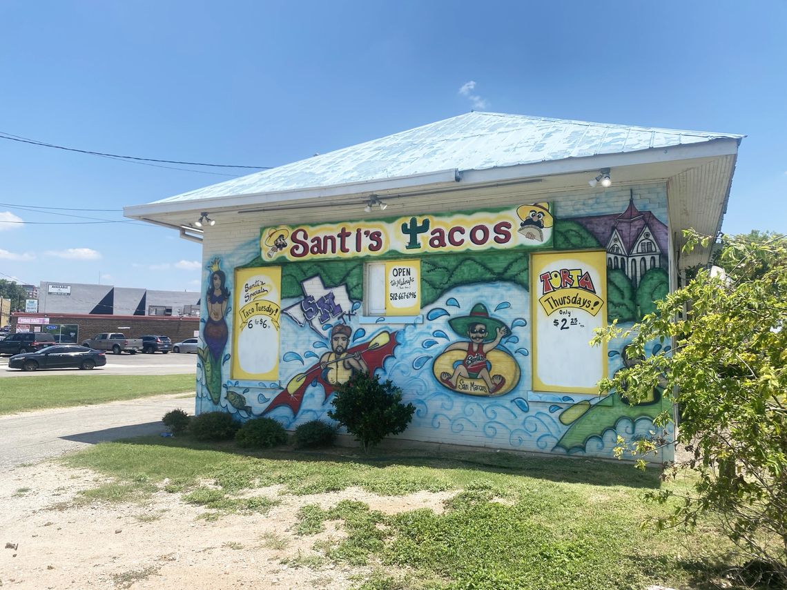 Foodie Friday: Santi's Tacos 