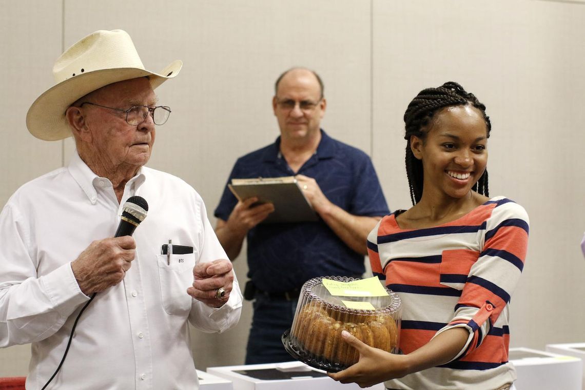 Garland Warren, Nelvia L. Burleson Memorial Cake Auction set for Friday