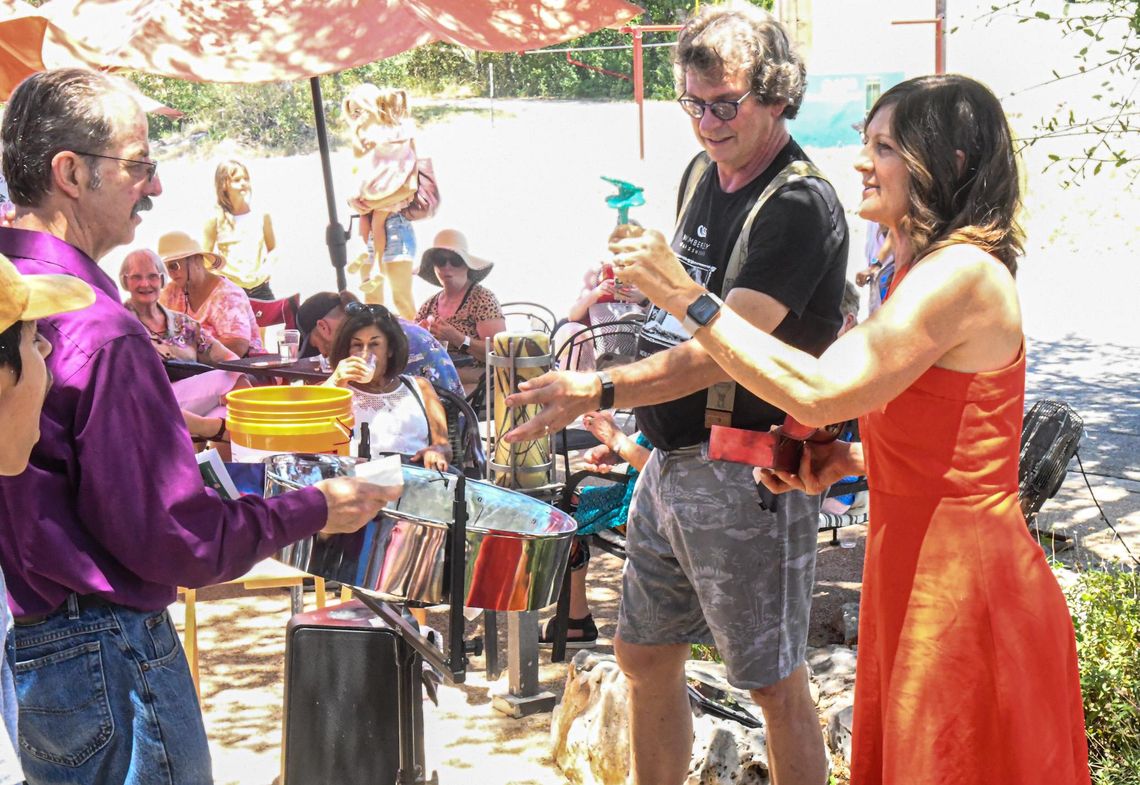 GLASS BASH: Wimberley Glassworks hosts 30th anniversary celebration GLASS BASH: Wimberley Glassworks hosts 30th anniversary celebration