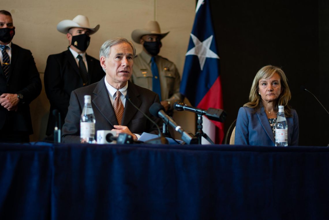 Gov. Greg Abbott bans state agencies and state-funded organizations from requiring proof of COVID-19 vaccination Vaccine passports, vaccine, Gov. Greg Abbott, Covid-19, Proof, San Marcos News, San Marcos Record