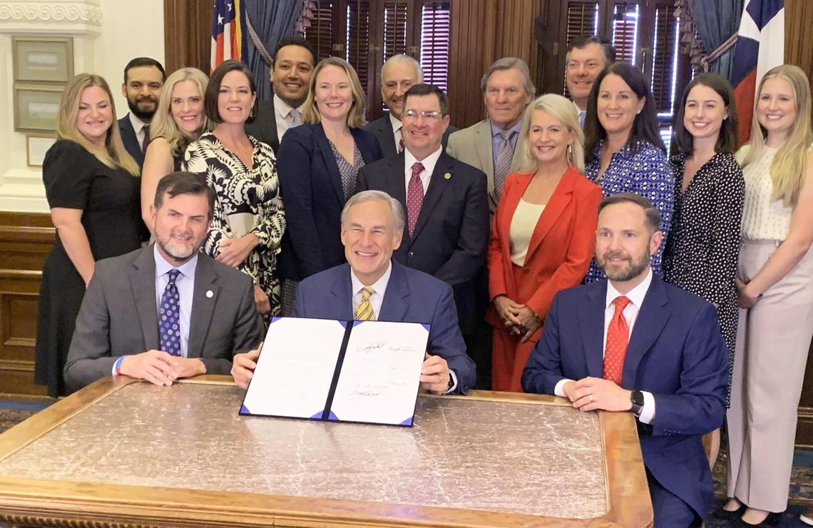 Governor signs Texas Regulatory Consistency Act