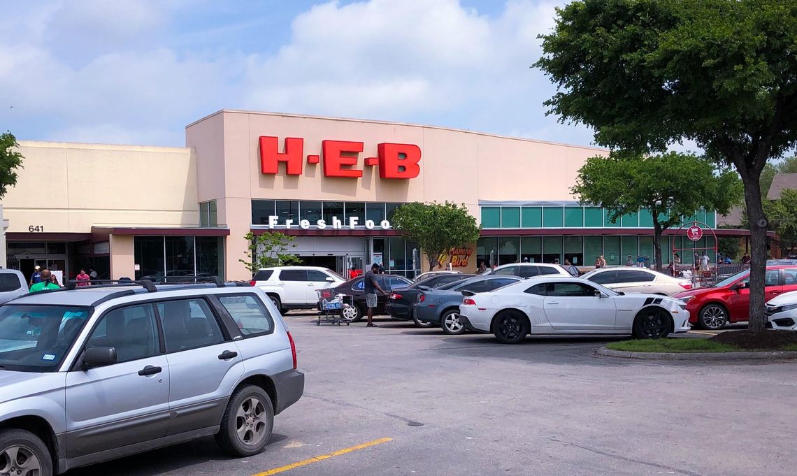 H-E-B to increase operating hours