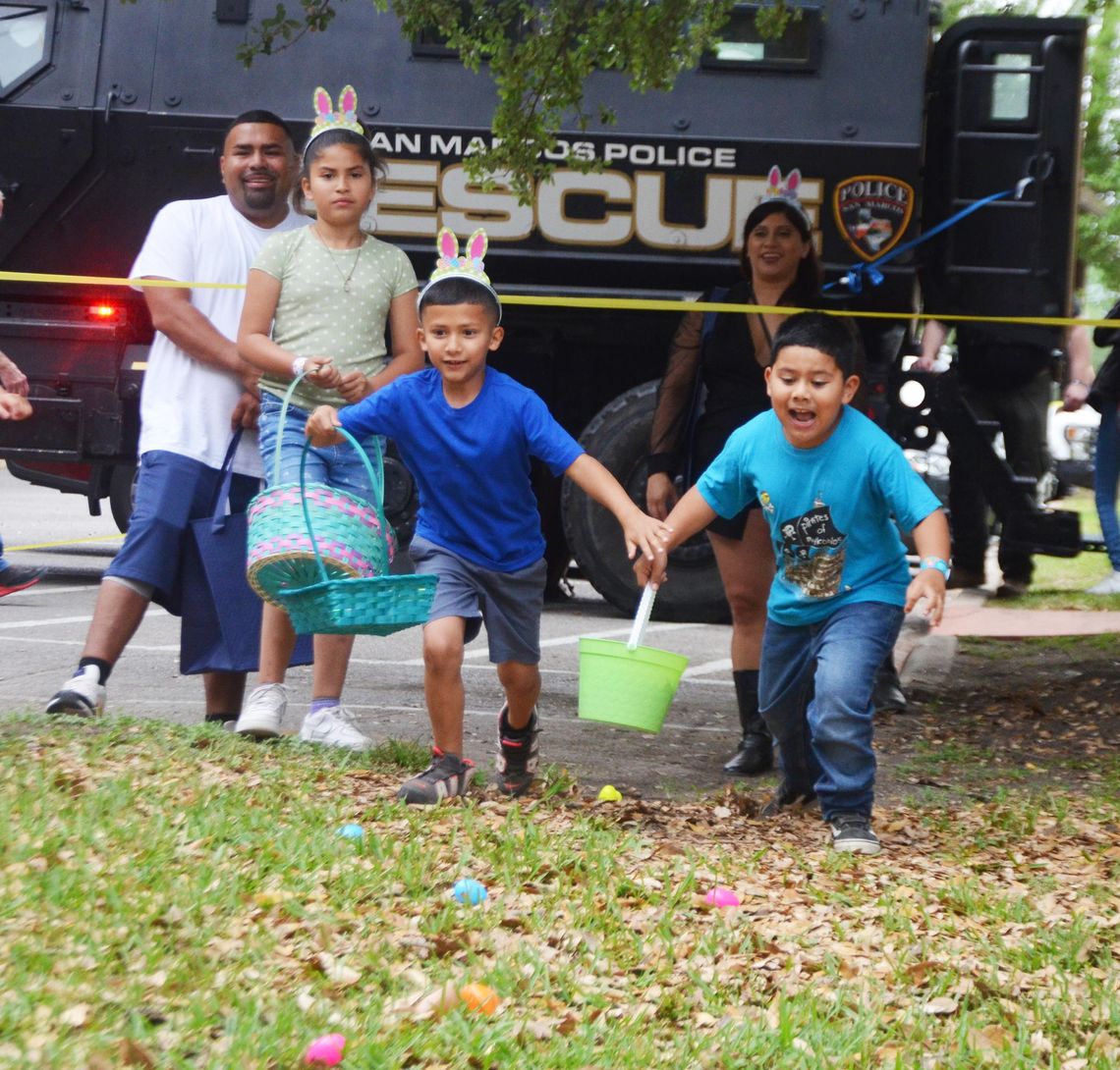 Heritage Association of San Marcos hosts inaugural Easter egg hunt Heritage Association of San Marcos hosts inaugural Easter egg hunt