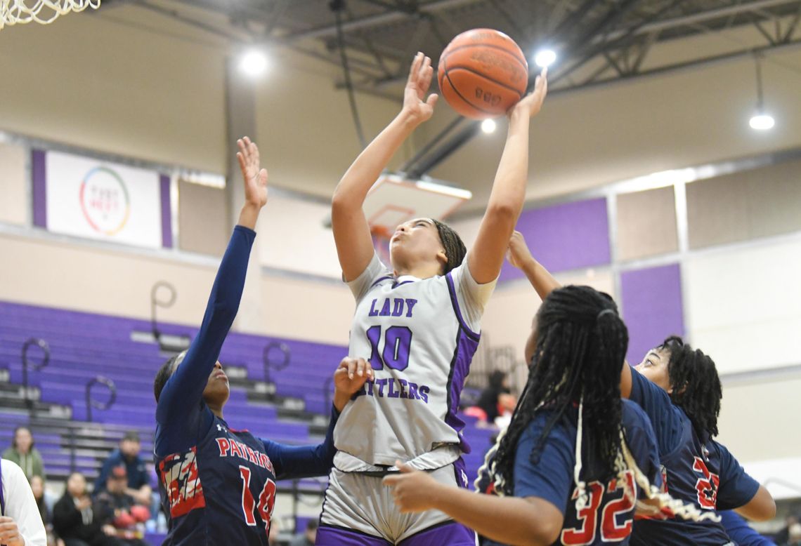 Lady Rattlers dominate Veterans Memorial as San Marcos begin long road trip