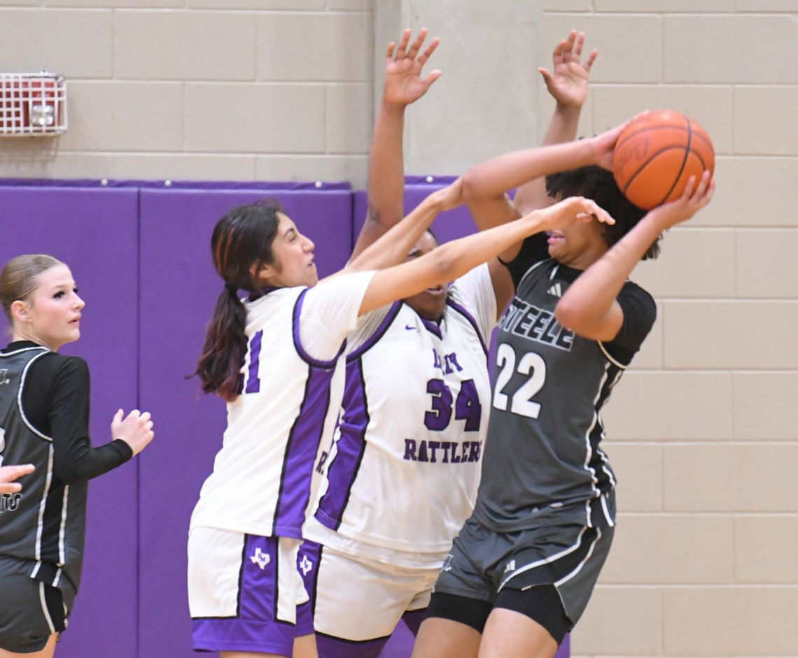 Lady Rattlers fall on Senior Night to Steele