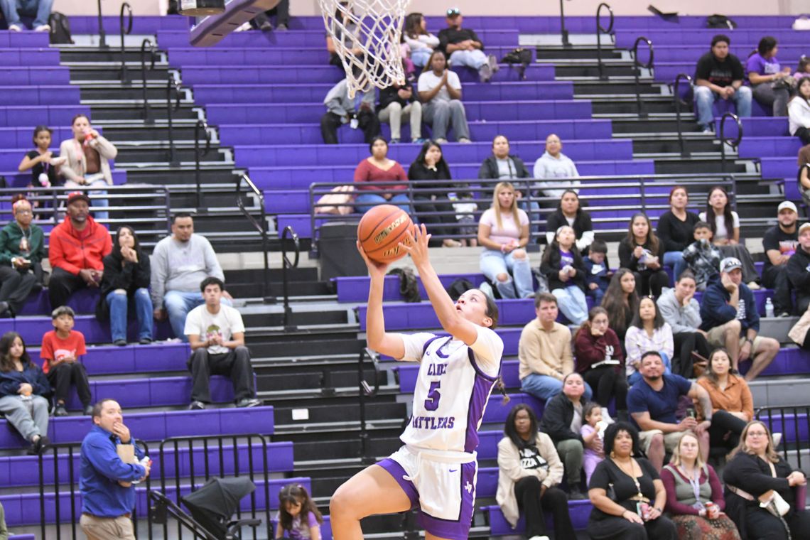 Lady Rattlers finish strong at Riviera Roundup Lady Rattlers finish strong at Riviera Roundup