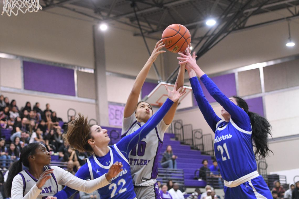 Lady Rattlers look for first district win against Judson