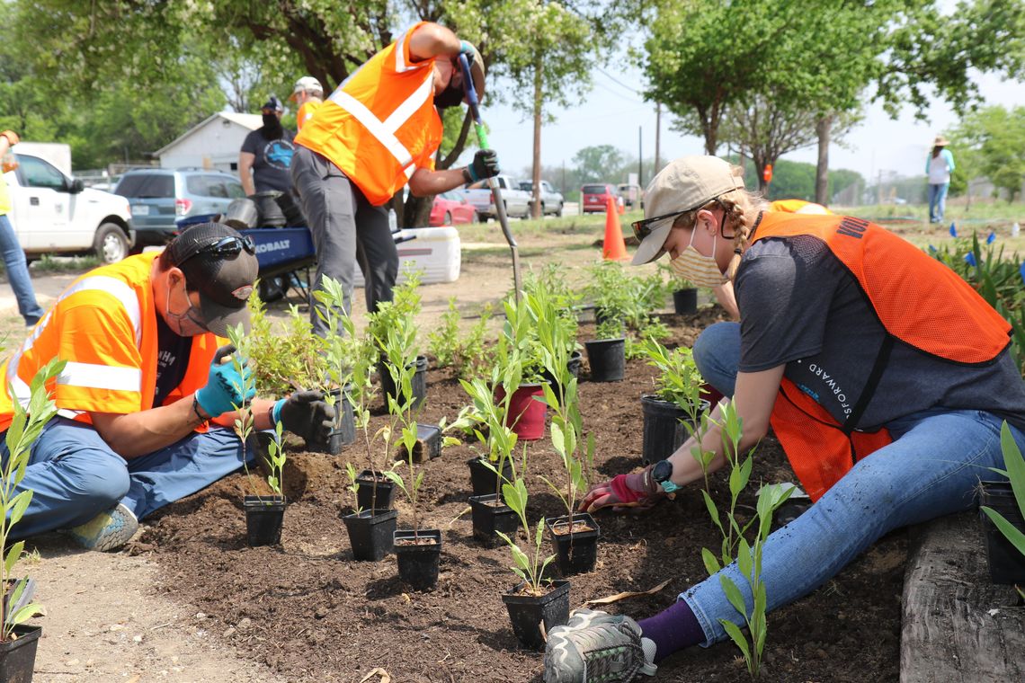 LCRA volunteers help beautify Downtown San Marcos