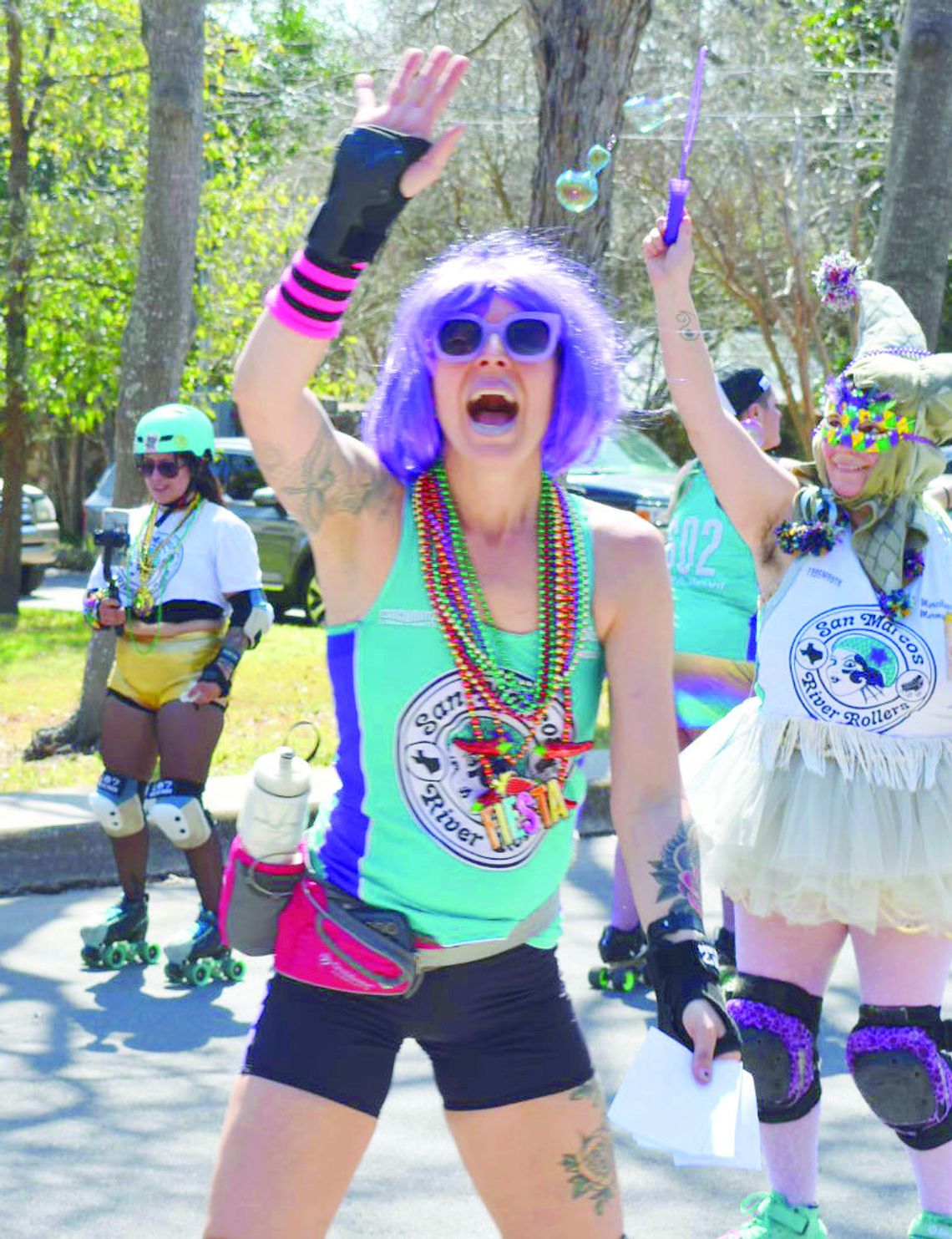 MARDI GRAS PARADE MARDI GRAS PARADE