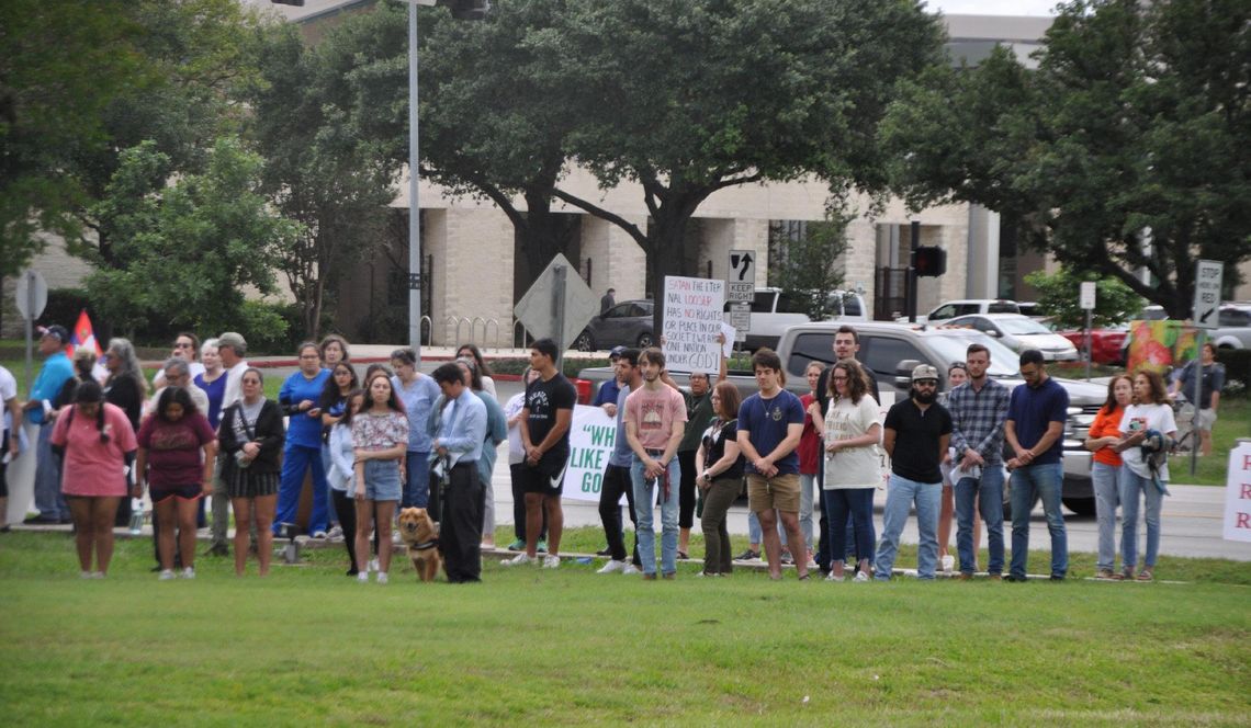 Meeting prompts protests due to Satanic invocation