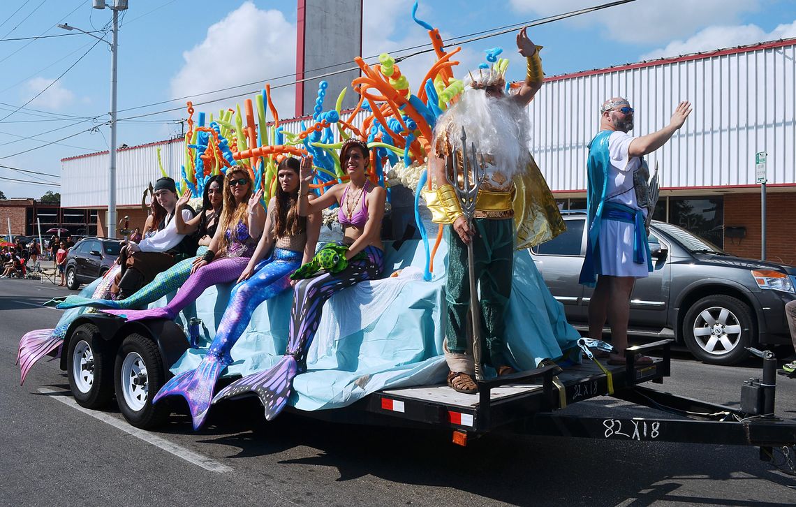 Mermaid Promenade graces downtown San Marcos, Royal Court announced