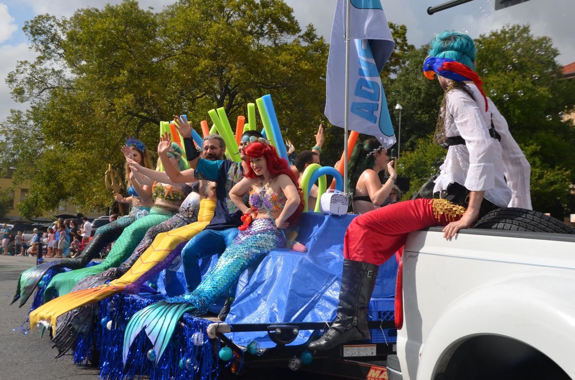 Mermaid Society SMTX, Mermaid Parade, Mermaid Promenade