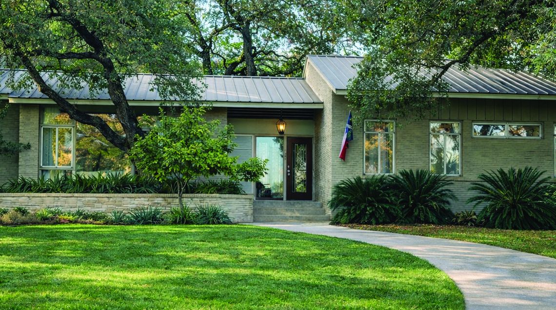 Mid-century Modern comes to Victorian row: 816 Belvin St.