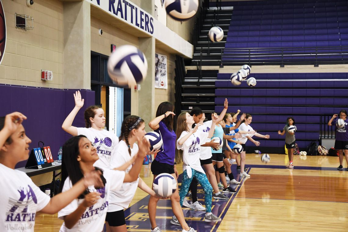 Moreno holds 15th annual  Junior Rattler Volleyball Camp