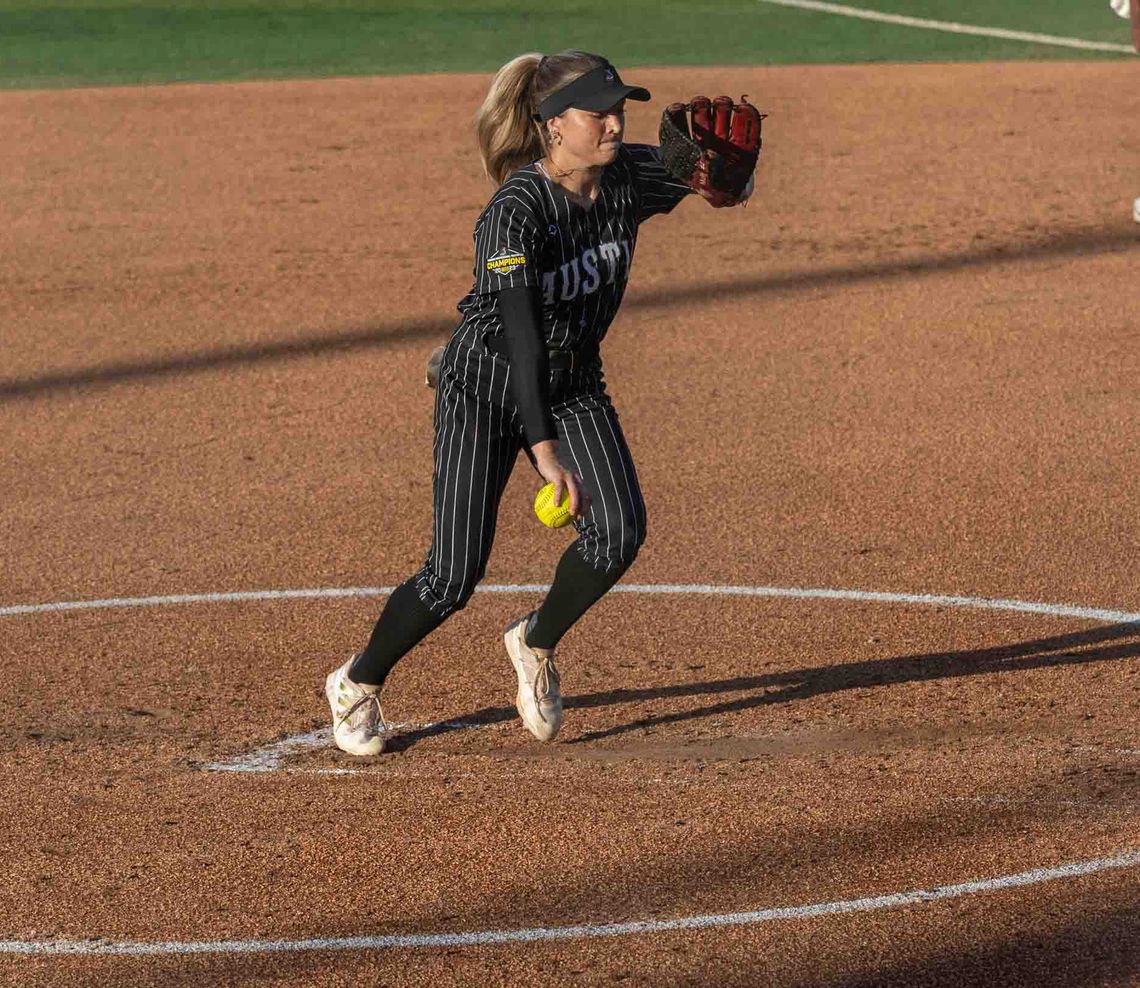 Mullins looks to grow softball at pro level