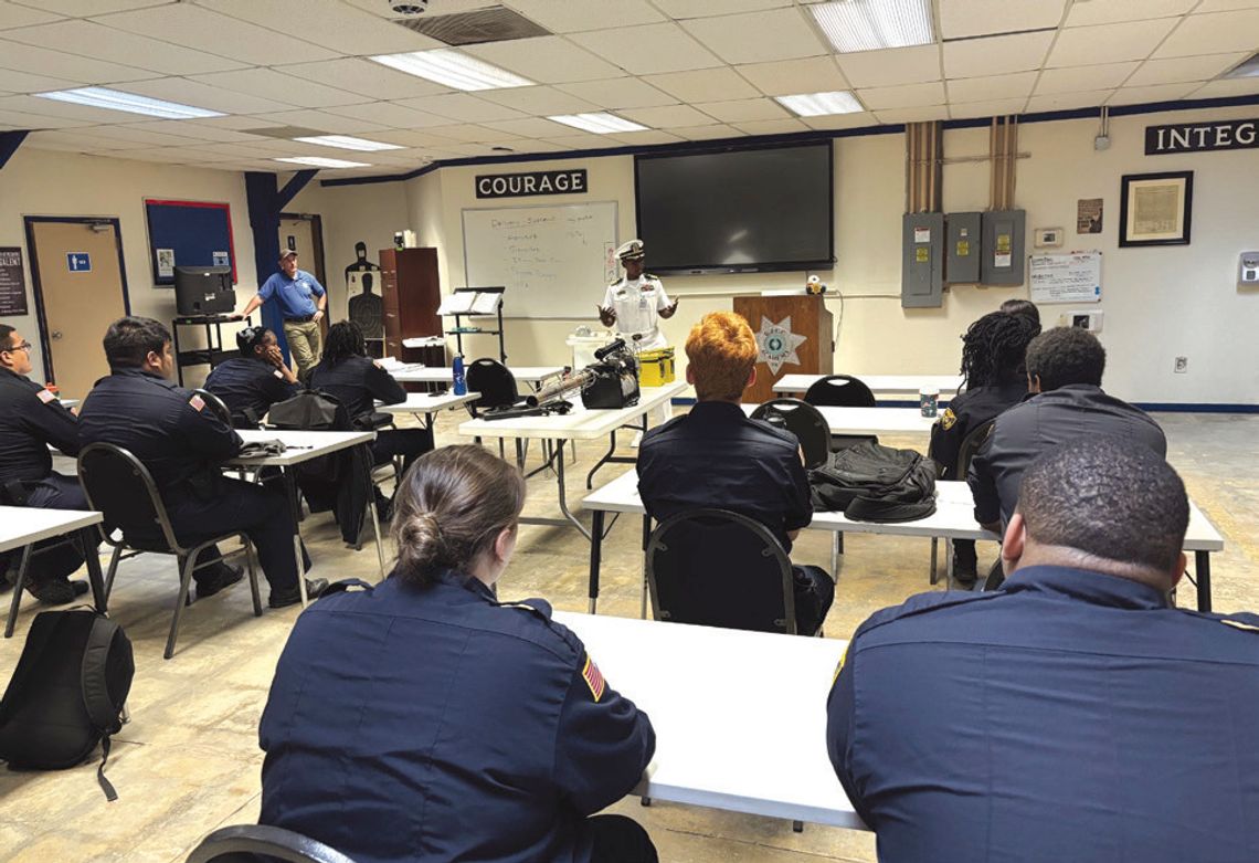 Navy Commander Visits the Gary Job Corps Center