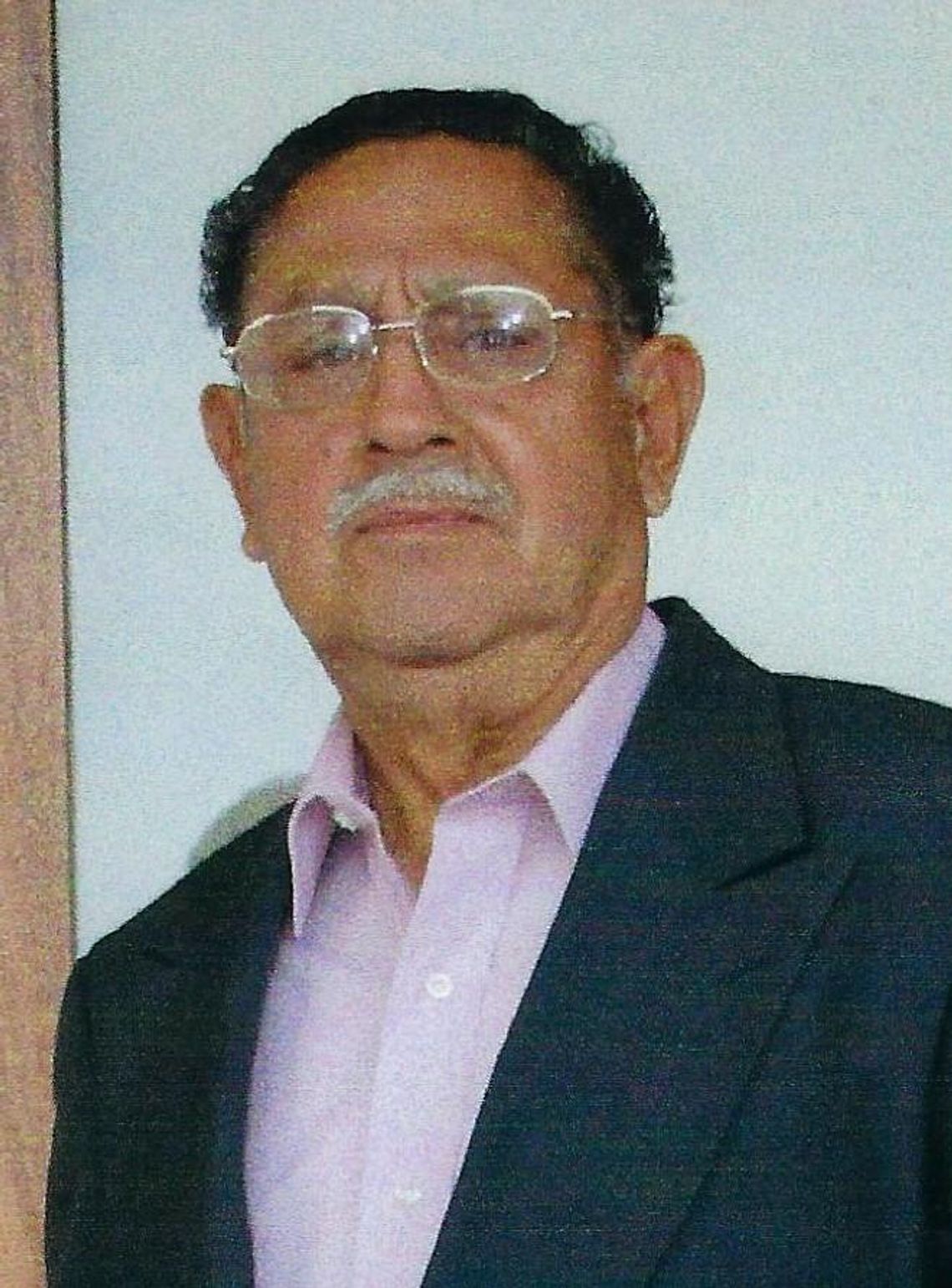 Nicolas R. Pompa