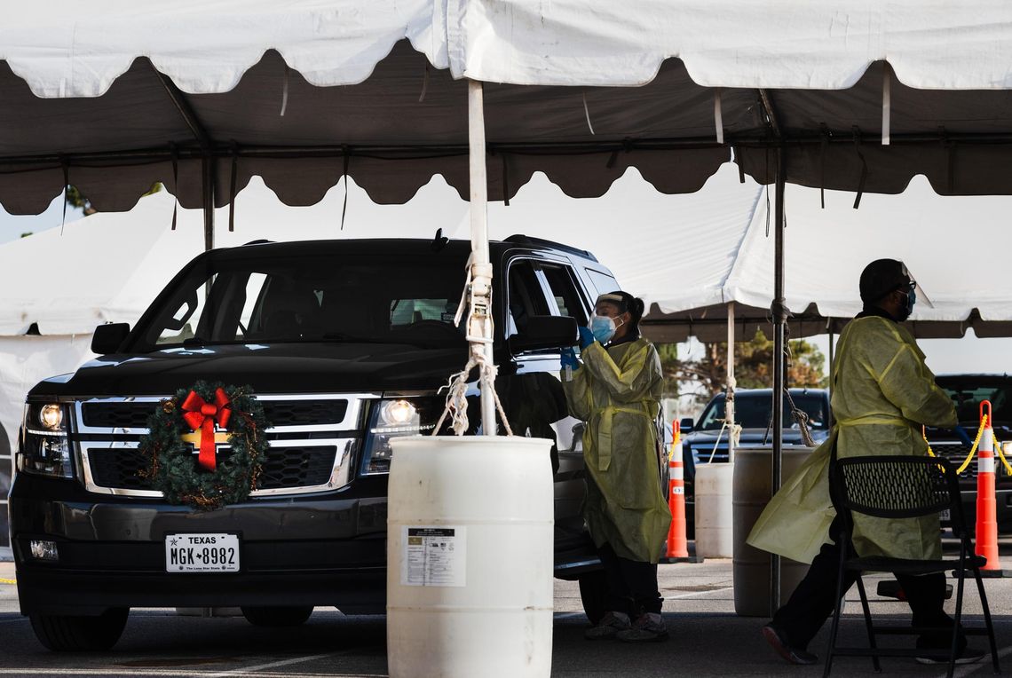 Omicron is sidelining even health care workers as it rips through Texas Omicron is sidelining even health care workers as it rips through Texas