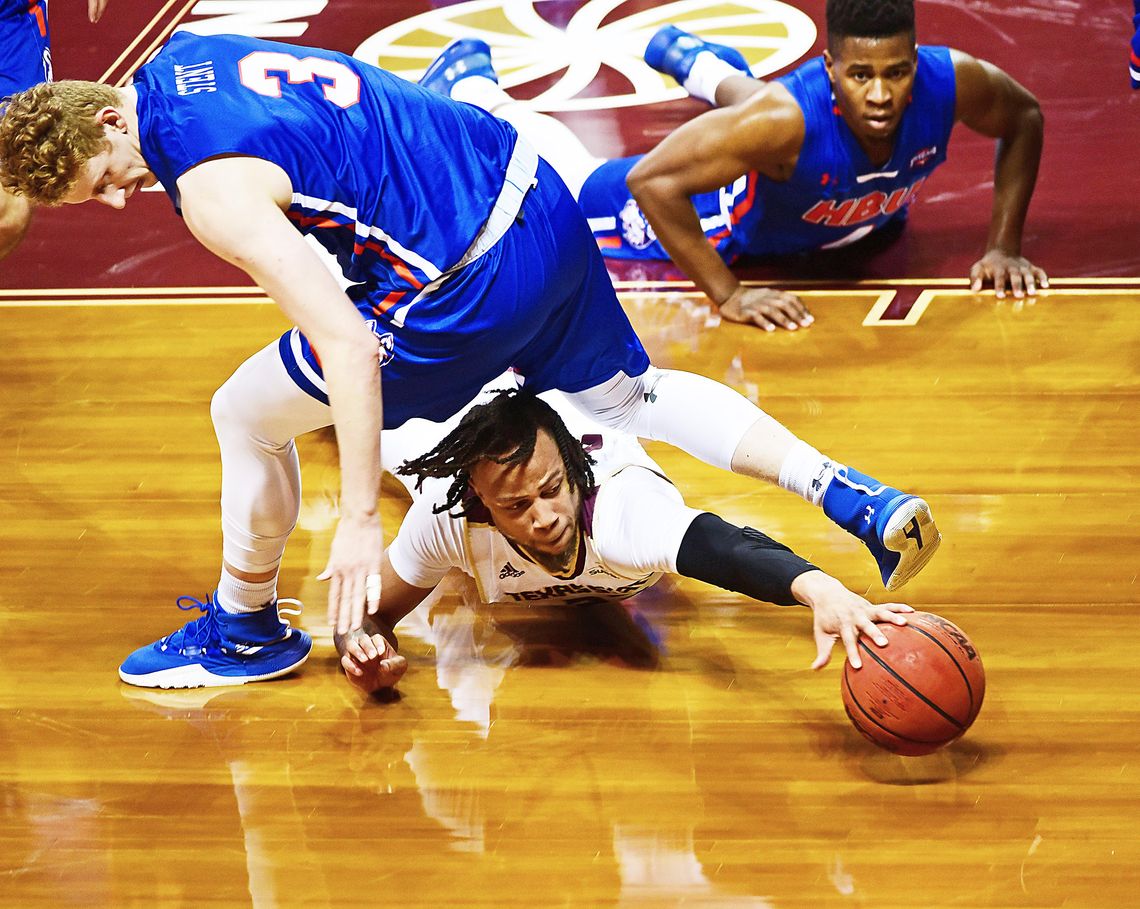 Peacock spreads feathers with Texas State 